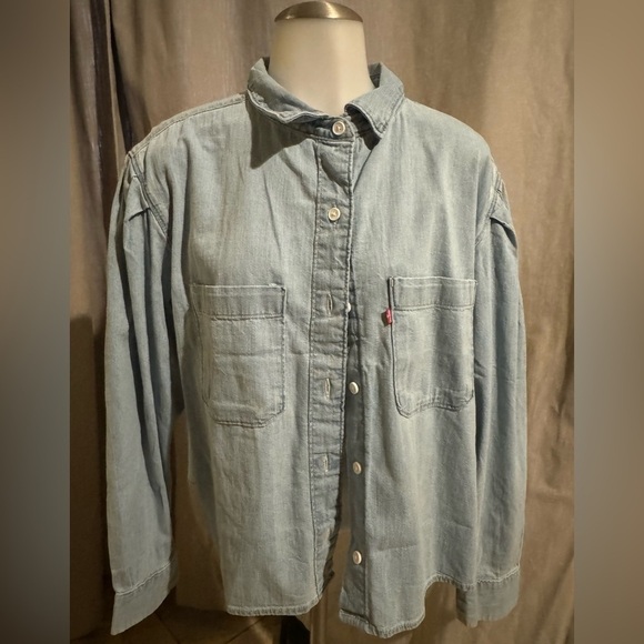 Levi’s vintage boxy, demin Jean shirt, blouse, button up size large - Picture 5 of 9
